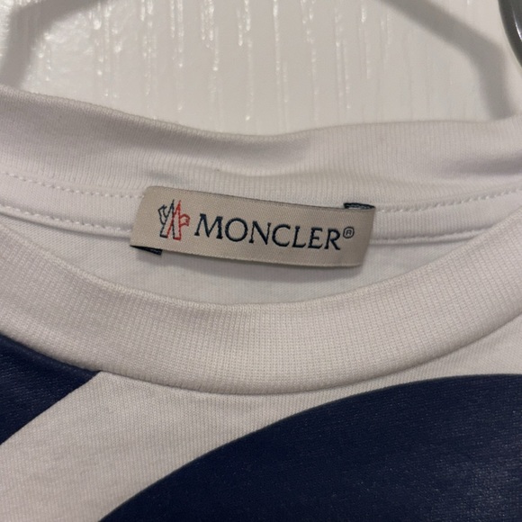 MONCLER
MONCLER KIDS T-SHIRT TEE - Picture 3 of 5